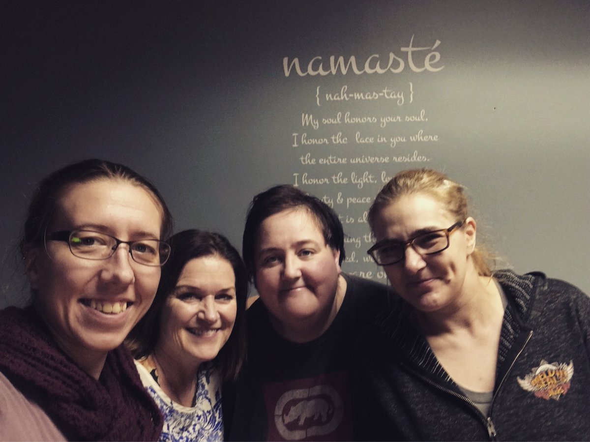 ROCoveryfitness's tweet photo. Just wrapped up Thursday Night Vinyasa Yoga with these lovely ladies 🙏 #getbusyliving #soberlife #rocovery #namaste https://t.co/dulWka690N