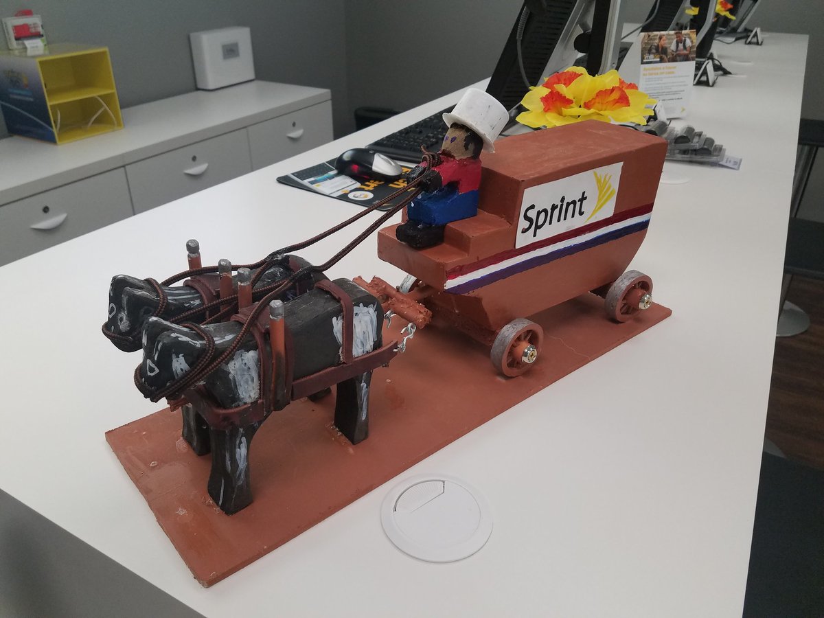 MollyTracy2's tweet image. @sprint My 80yr old customer came in today to deliver this handmade horse and wagon! How cool is this!!
#GardenCitySprint #ccComm