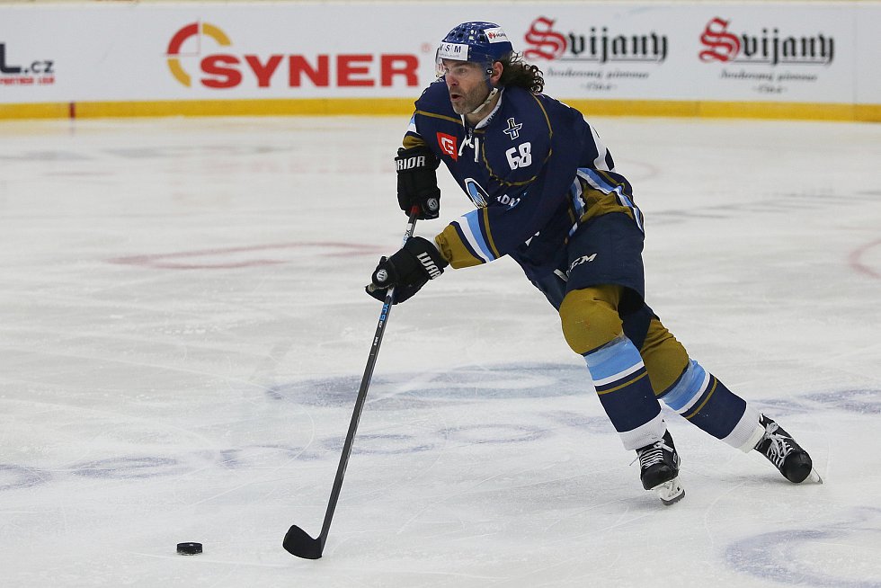 Happy 46th birthday to Jaromir Jagr. 