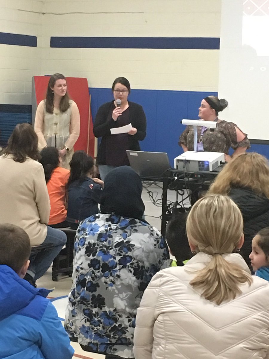 What a great turn out for Family Geography Night! A big thank you to Ms.Krzystof, Ms. Kline, and our 6th graders in our Go Global Citizen Club! #TeamMaddock #Burbank111