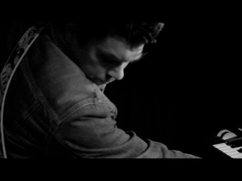 LashedToAdam's tweet image. Sail - Awolnation  - Cover by Adam Lasher ~  americanidol.grayraindrops.com/site/adam-lash… #AmericanIdol