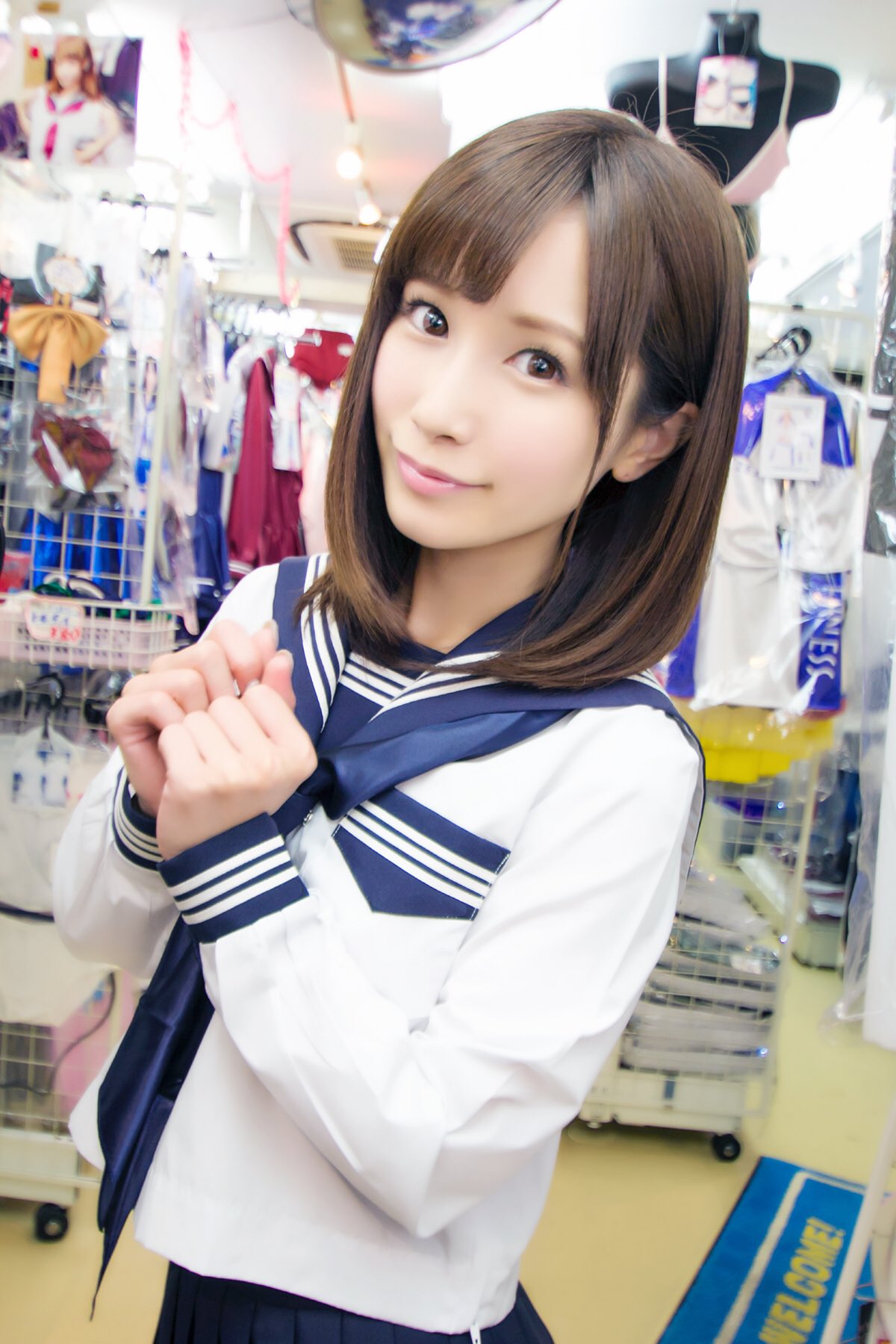 kojima minami　制服 小島みなみちゃんが着てるのは春夏用の長袖セーラー服です💁🏻‍♀️こちらは安心安全高品質の日本製🇯🇵です。#秋葉原#アキバ  #コスメイトプラス #新宿 #コスメイト新宿 #セーラー服 #スカート #日本製 #maidinjapan ...