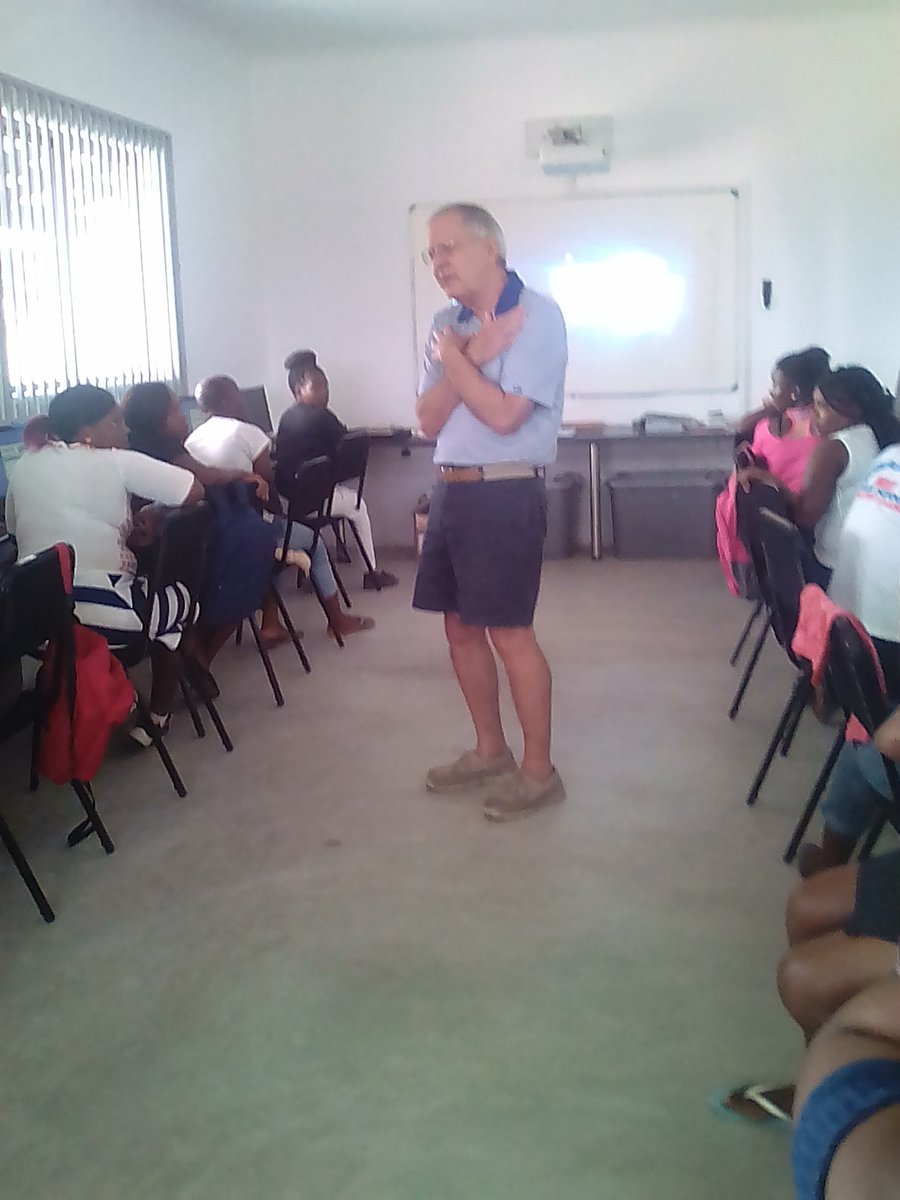 MokoenaMemory's tweet photo. #WonderFilledLearning @HuntDLC1 #BYA students having workshop with Charlie about Personal Financial Management  @yingisanikhoza @b12mashaba https://t.co/Lki1hATVro