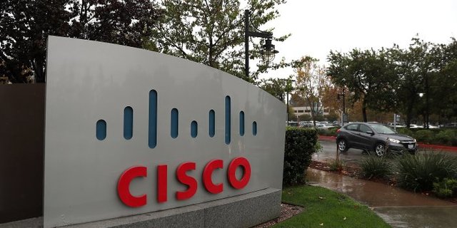 ChrisMacaOK's tweet photo. Cisco Switches Back On https://t.co/424rooSD62 https://t.co/ogTsxfWXT6