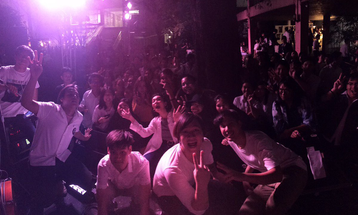 telextelexs's tweet photo. เมื่อวานงาน #giftlab สนุกมั่กๆ ขอบคุณน้องๆชาวครุศาสตร์จุฬามากๆเลยเด้อ ที่ชวนพวกเรามาเยือน😍💋🖖🏻#telextelexs https://t.co/bxi76dwTjL