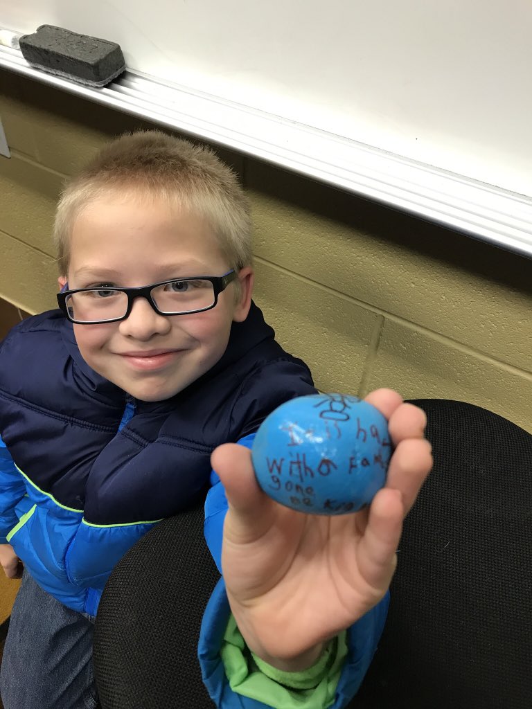 houstonk07's tweet photo. A6- Our amazing Wonder rocks- the kids came up with amazing precepts and great encouragements for their rocks #bsdchat18 #BIrocks #kindnessrocks https://t.co/rdvC4fT0oe