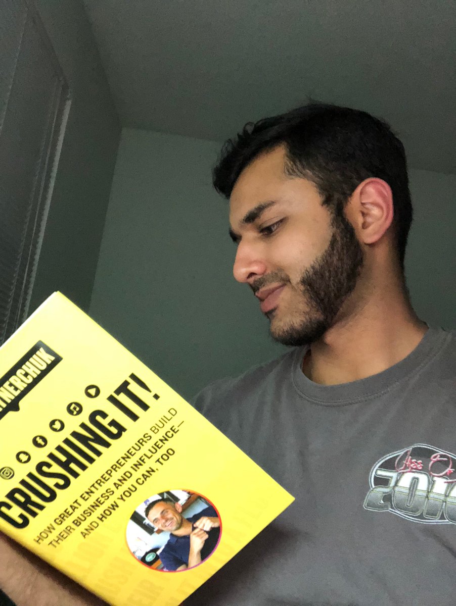 KaushalKakadia's tweet photo. I honestly can't put this down! #PickMeGary #CrushingIt https://t.co/9KuFpk7BKK