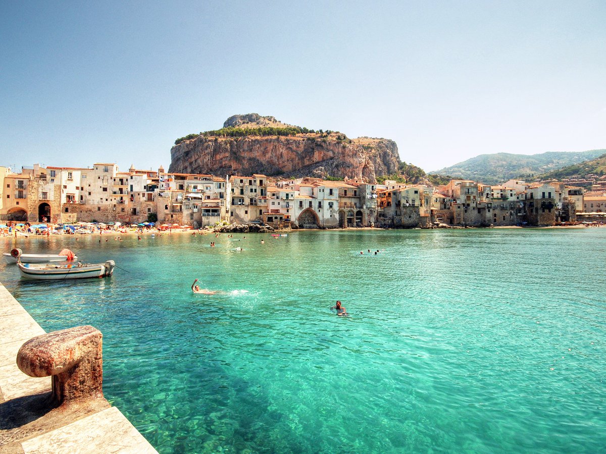 Condé Nast Traveler tweet media