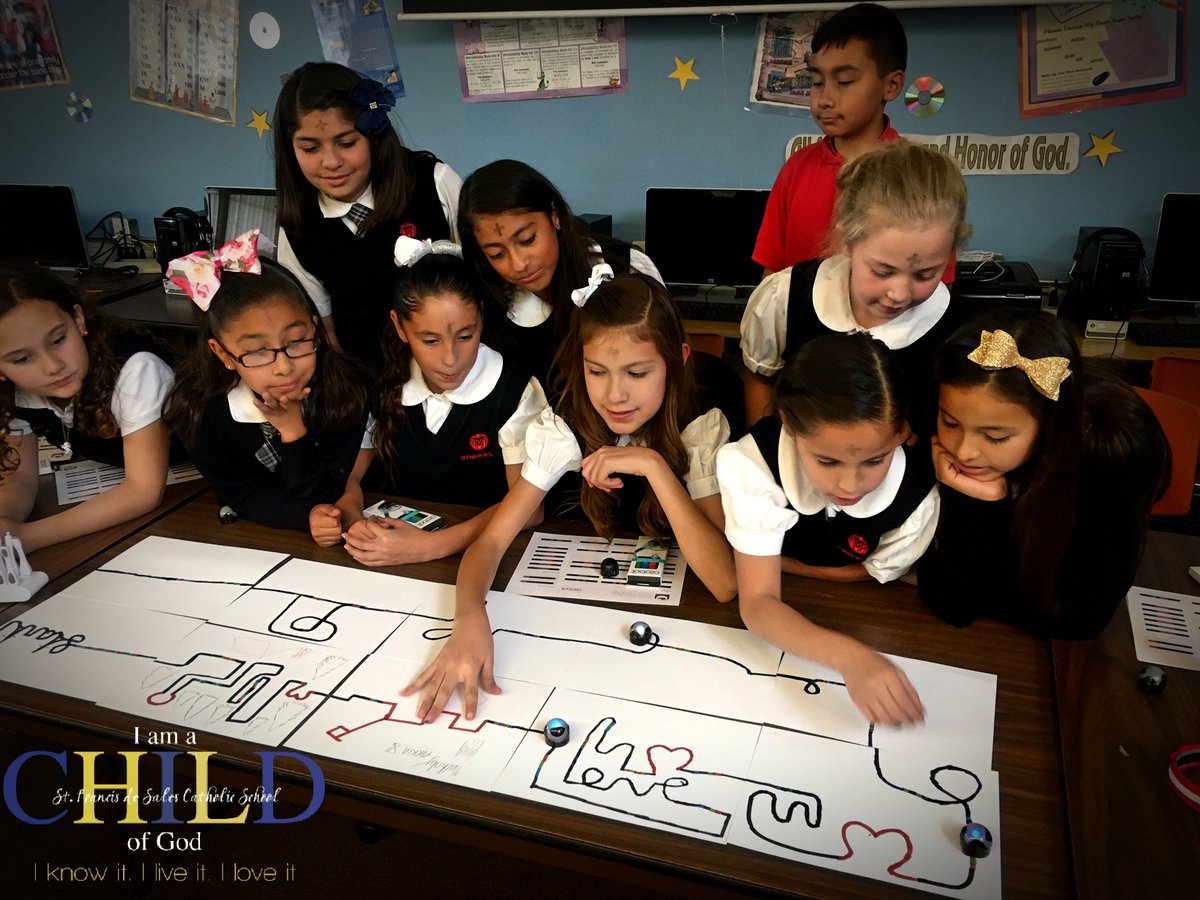sfdslions's tweet image. #FunwithCoding in our #ComputerLab! These students are using @Ozobot to understand patterns &amp;commands when developing code. Students designed their own paths &amp;then connected their papers to make one large course. #OzoSquad @SBDioceseSchool @NCEATALK #CatholicEducation @sbdiocese