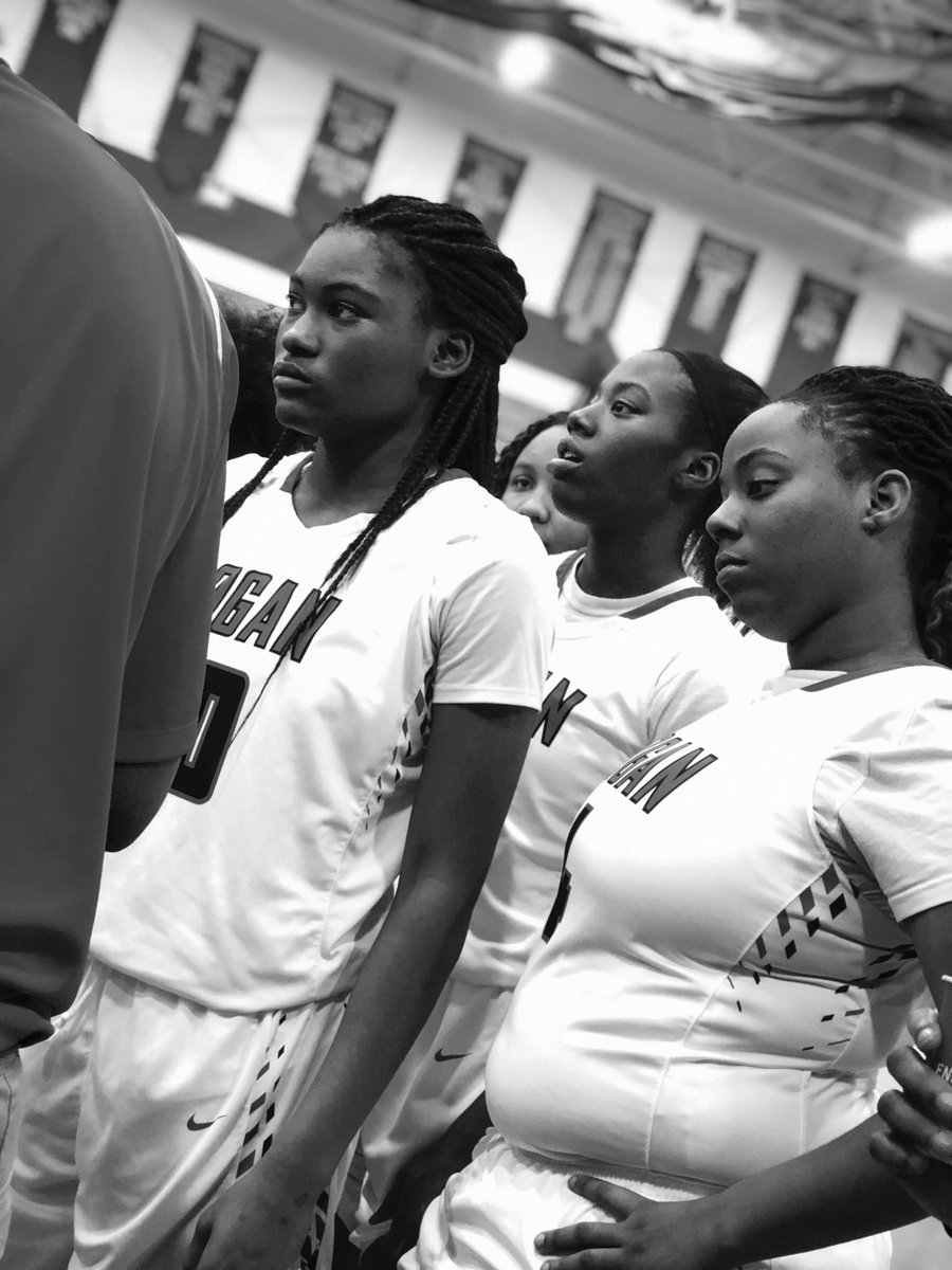 BoganGBB's tweet photo. Camaraderie🤜🏽🤛🏽🏀 https://t.co/5UxCghuEGv
