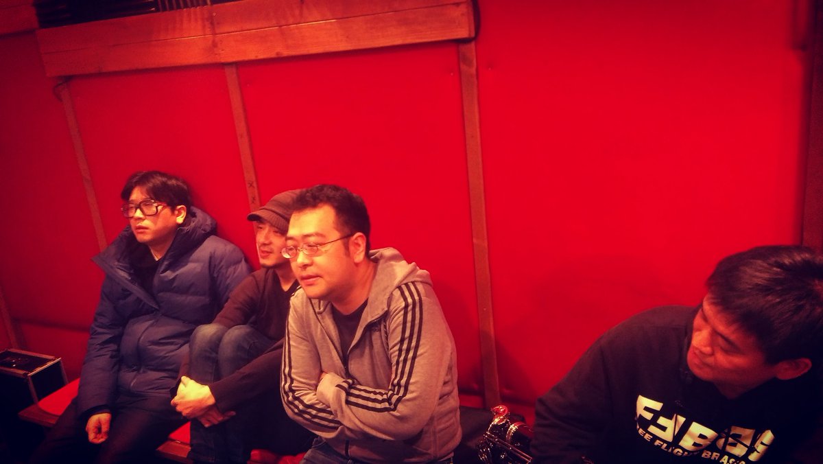 FreeFlightNews's tweet photo. レコーディング4日目!
ジューシーが東京より参上!!! #ffbb #freeflightbrassband #lublab https://t.co/OHCRUDn5Wh