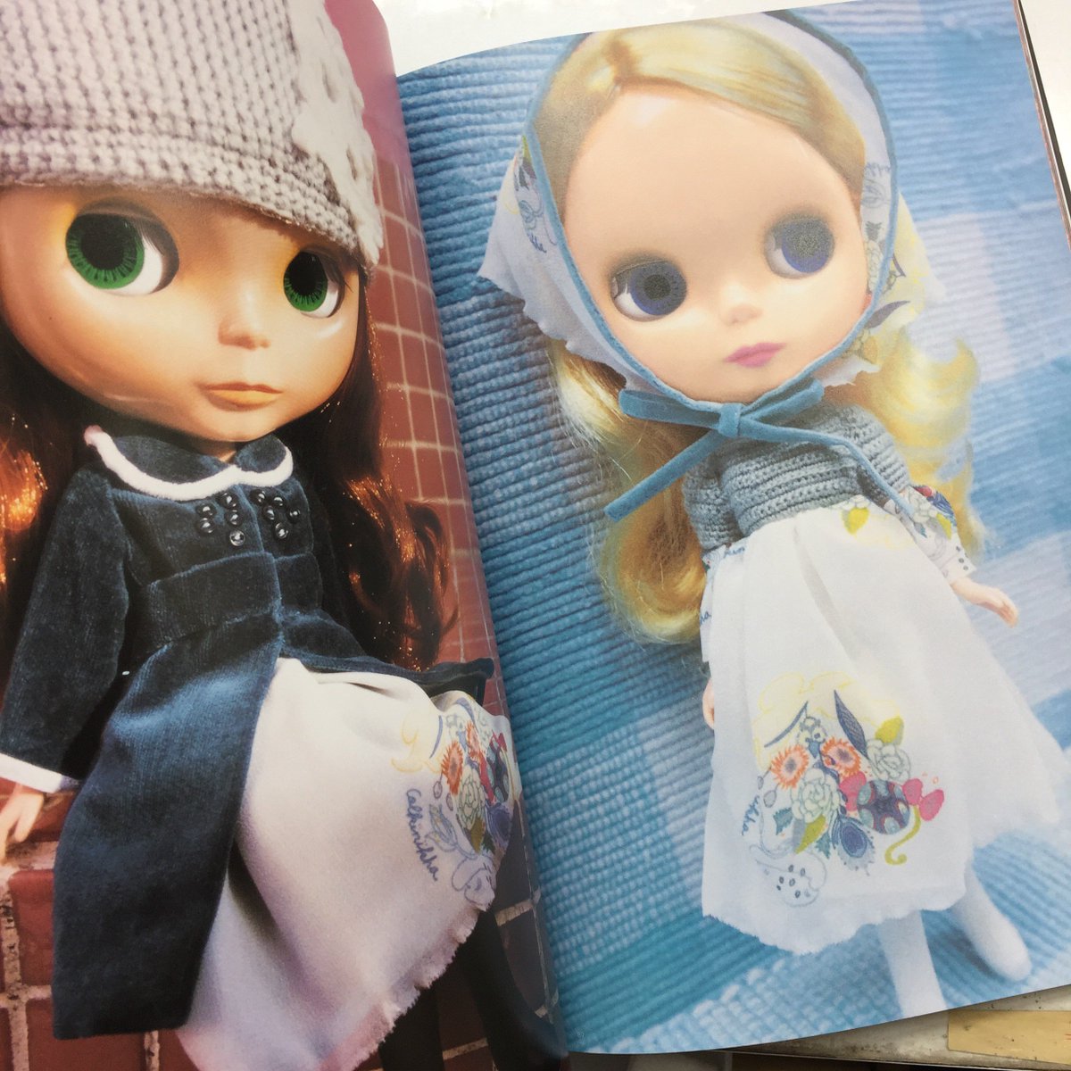 国立駅前 みちくさ書店 Twitterissa Blythe Style 英文 Chronicle Books 世界中のデザイナーが手掛けたお洋服を着たブライスの写真集 ちょっとすました顔がかわいい ファッションに興味のある方にもおすすめです ブライス Blythe みちくさ書店の入荷情報