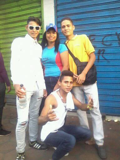 BritoEnnimar's tweet photo. #Carnavales2018 Con los Maniaticos😎 JAJJA https://t.co/rQFpq4GGHz