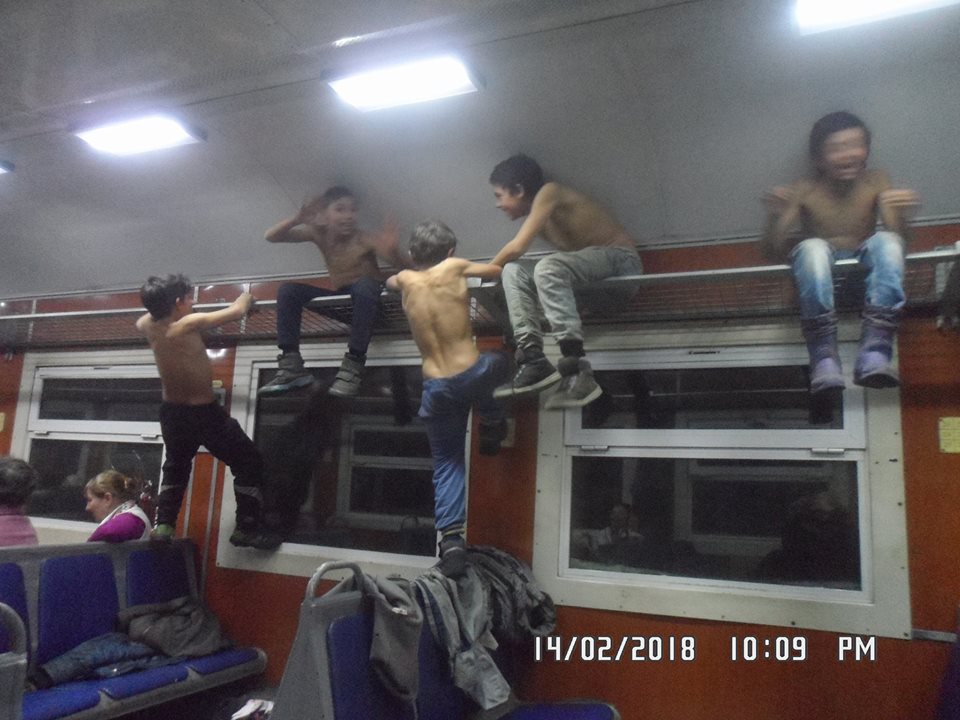 "Хто наступний?" і "Today we are all Gypsies": активісти пікетували главк поліції Києва з вимогою розслідувати розгром табору ромів у столиці - Цензор.НЕТ 8065