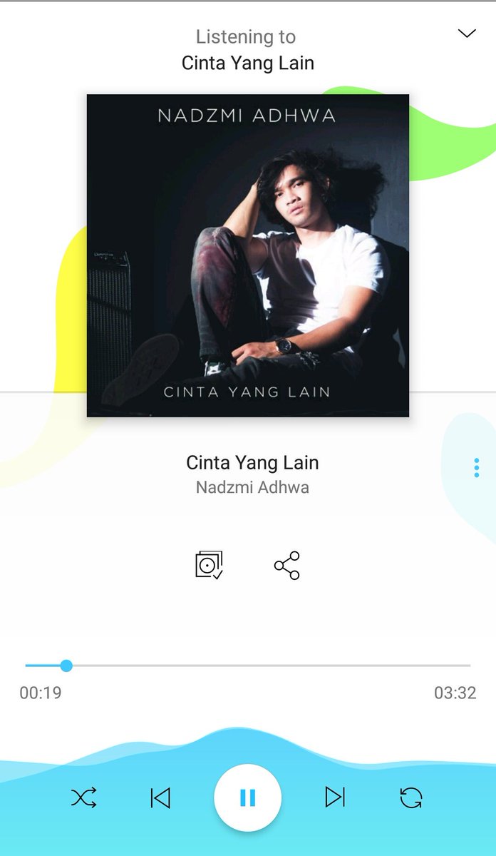 ainishafyz's tweet photo. Fav song #CintaYangLain by @nadzmiadhwa out on Yonder Music😍
Kawan2  yg selalu broken mohon dgr lagu ni smpi lebam espicially @linice1717 😒😂 #Gurauje
#yondermusic(celcom) https://t.co/o3HOm5TfVY