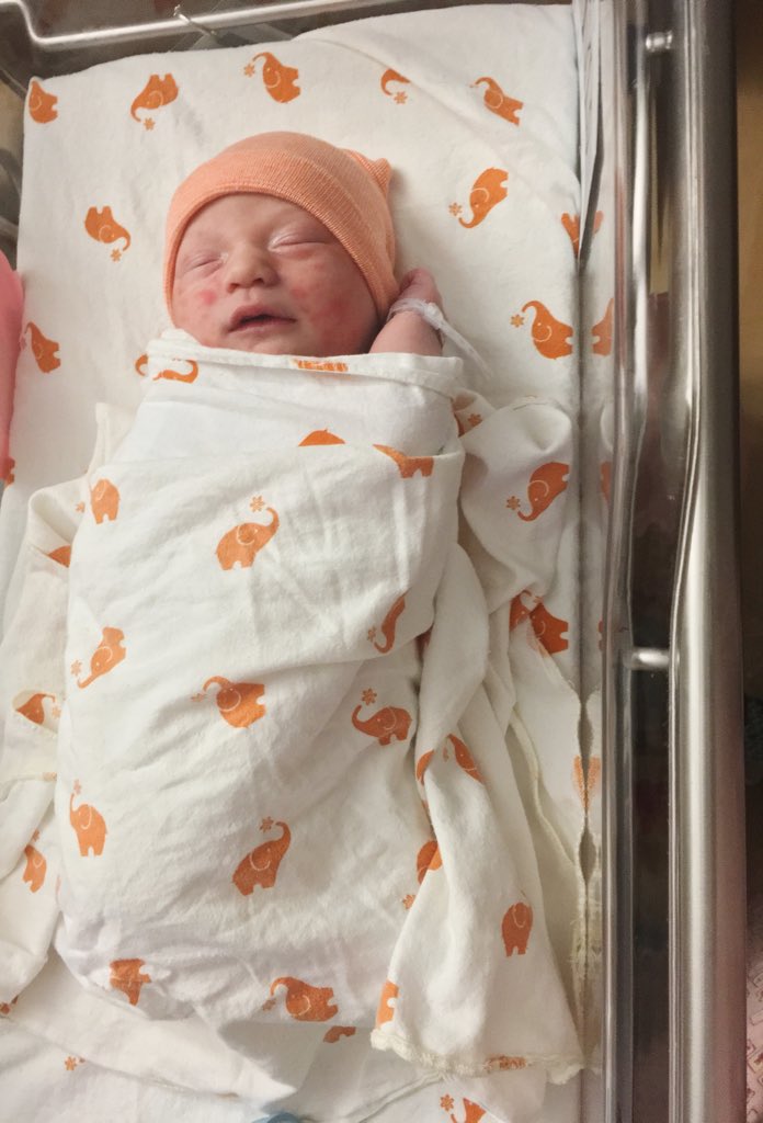 WhitneyKunkle's tweet photo. already so in love with our little man💛 https://t.co/QABxMD8Kwm