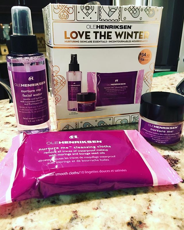 makeupbeanmua's tweet photo. Skincare find at @marshallscanada ! My dry winter skin needs all the help it can get ! @olehenriksen #lovethewinterset #nurturingskincareessentials #nurturemefacialwater #nurturemesoothingcream #nurturemecleansingcloths #skincare #skincarejunkie #makeupb… https://t.co/0Ms0CY56Br https://t.co/jkgPaYbdAg