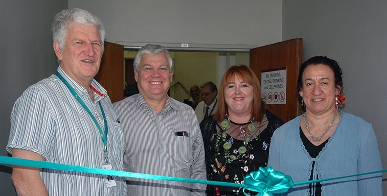 SUhealthsci's tweet photo. New unit @SUhealthsci offers logistical #support to undergraduate #students receiving training at a number of urban and rural regional hospitals, district hospitals and clinics in the Western, Northern and Eastern Cape. #SUNLOC
https://t.co/Mf2s46FCGi https://t.co/4Dcq1c0OYD