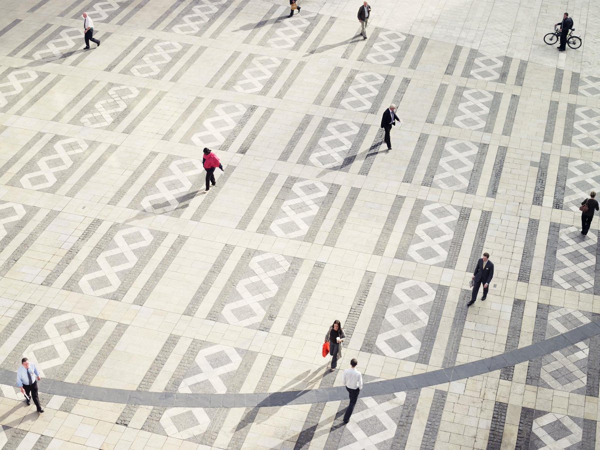 PwC's tweet image. Explore the benefits of a new #tax #OperatingModel. Check out the new blog from PwC’s Mark Schofield: bit.ly/TFotFOM