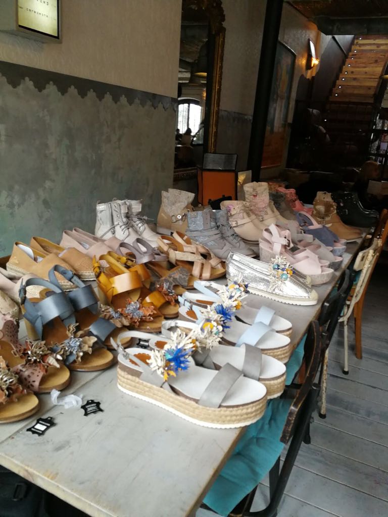 We publish new photos of the Lookbook preparation session for the Summer 2018 Collection of #Bunkerfootwear Soon we will have the first products published on our website bunker.es