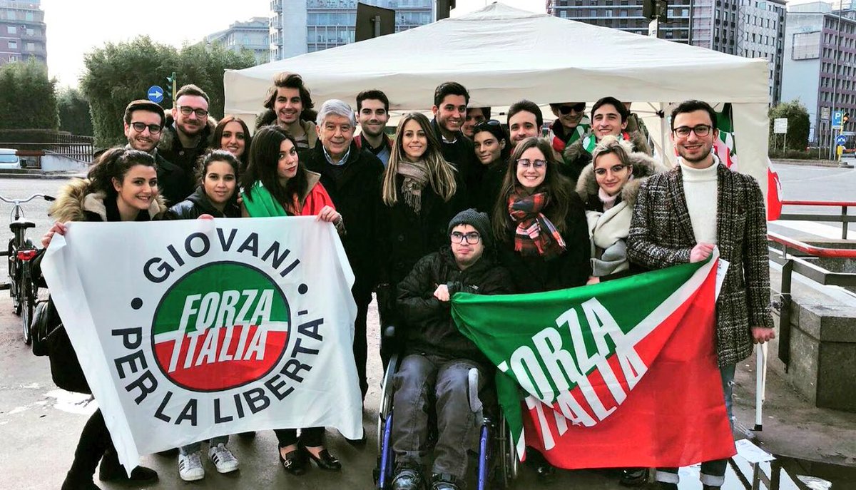 fi_giovani's tweet photo. È ancora #Milano #Roma #Treviso #Salerno #RoadTo4Marzo #AvantiFinoAllaVittoria! @CalabriaTw @forza_italia https://t.co/PvSAwC9fct