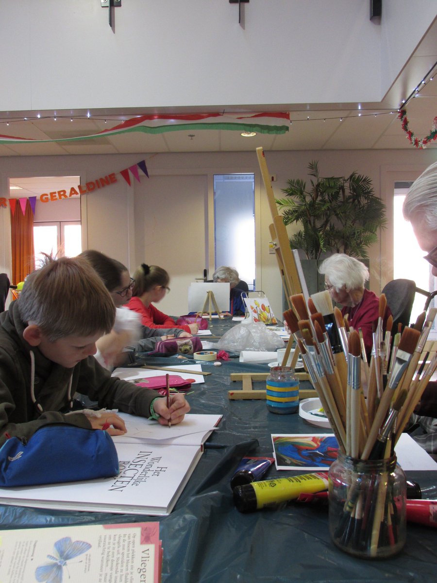 Present Oegstgeest tweet media