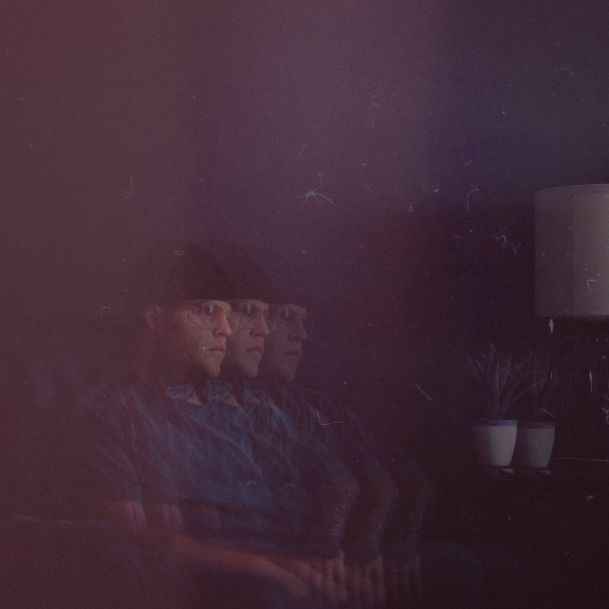 deadpresszine's tweet photo. Listen to Pure Violet's (@PRVLT) - Chadwick Johnson (@chadwickjohnson) of Hundredth (@HUNDREDTH) - new song, 'Glass'.
https://t.co/LR8XZVPs32
#PureViolet #PRVLT #Glass #Hundredth https://t.co/F6V1WCSATy