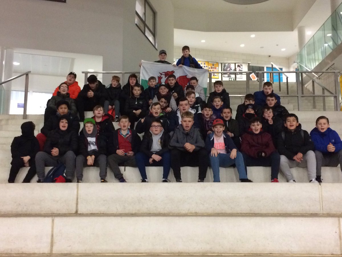 ArchbishPE's tweet image. Year 7 &amp;amp; 8 Rugby boys off to Dublin on the 2nd Official School Tour #ArchBishRugby #Dublin2018