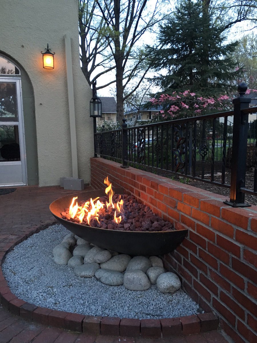 PK_Steel_Design's tweet photo. Custom outdoor half circle gas fire pit https://t.co/LQ1JbDf8yI