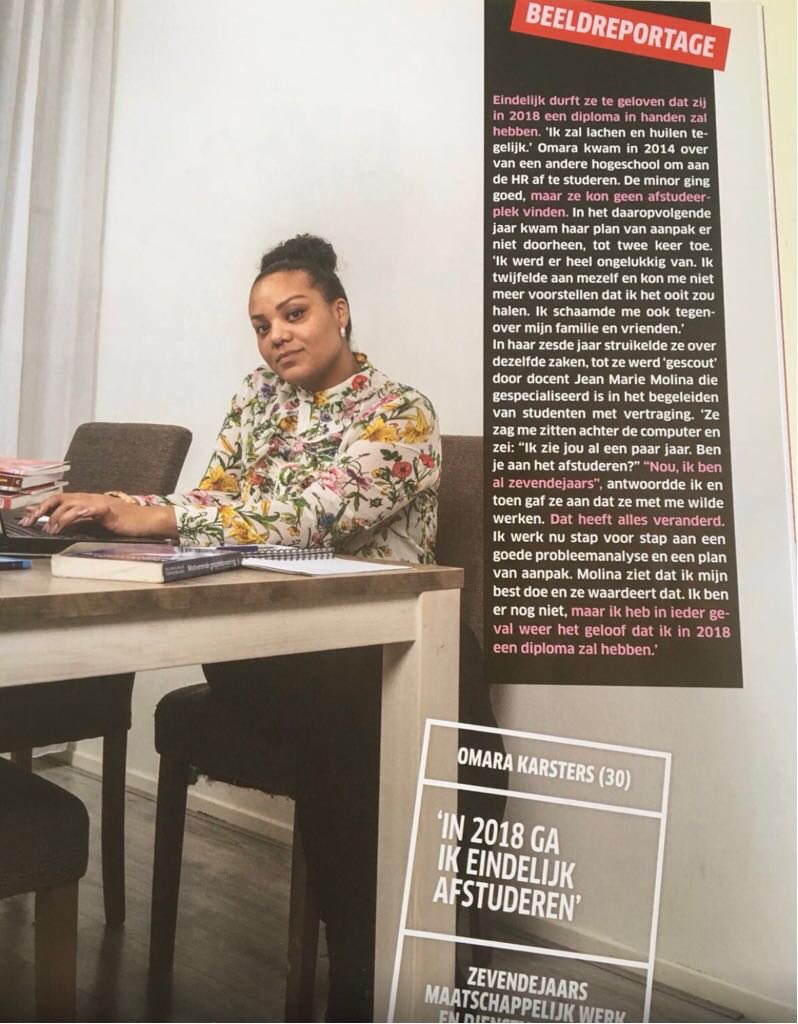 drs_JeanMarie's tweet photo. En ze gaat het doen ook! Dit is mijn studente: Love You Omara! Wij gaan afstuderen! #ToughLove #themagicofbelief #growthmindset #Teach4Success @hsrotterdam https://t.co/9hlSTJsle7