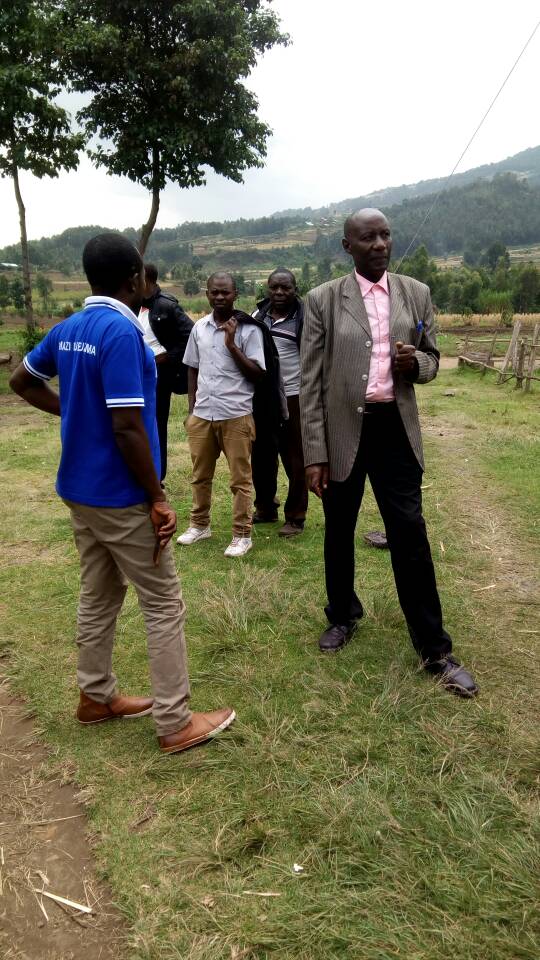 ardekubaho_rw's tweet image. Our team visited CAEPLA cooperative situated in the vicinities of @muhabura volcano in Cyanika sector. We discussed different potential projects especially in the areas of Water &amp;amp; Environment #projectidentification  #ruraldevelopment #cooperative #environment @RwandaNorth