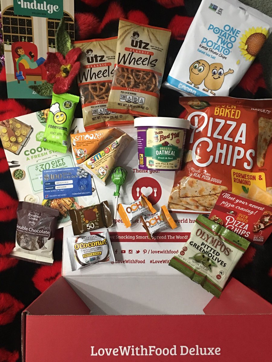 JanetEva9128880's tweet photo. @lovewithfood #Unboxing #indulge @nutiva coconut treat, @CHOCZERO chocolate, @erinbakers cookie, @freeyumm bar, #hellodeliciousbrands pizza chips, @OchoCandy peanut candy, #onepotatosnacks chips, @UtzSnacks pretzels, @gleegum lollipop, @BobsRedMill oatmeal, @SmoozeFruitIce yum! https://t.co/gzTO7l098e