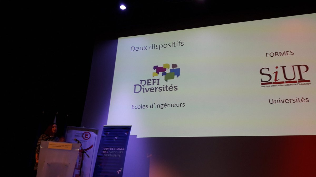 Visite de la Ministre F.Vidal en Occitanie : Ophélie Carreras présente les dispositifs de formation des enseignants à la pédagogie  "Formes" et "DEFI Diversité" deployés dans les établissements de  <a href="/Univ_Toulouse/">Université de Toulouse</a> ...#TransformationPédagogique