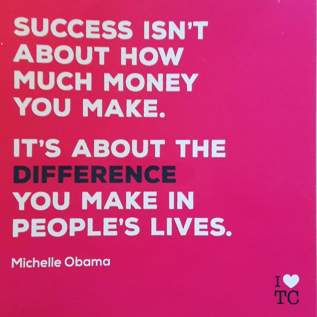 eco_units's tweet photo. Het is vandaag weer Feel good Friday! Wat doe jij vandaag voor iemand anders? #succes #tevreden #vanuithethart  #sociaalondernemen https://t.co/uRxZi7a2zp