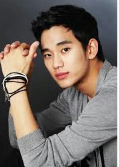 Happy birthday
Kim soo hyun 