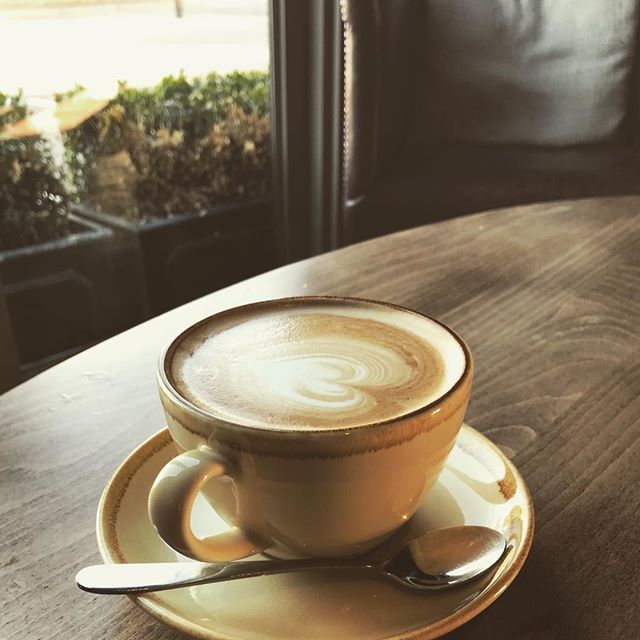 LocksbrookInn's tweet photo. The sun is shining and the coffee is @bristoltwentycoffee
#morning #earlystart #caffeineboost #bristoltwenty #locksbrookinn #latte #coffee#bathcoffee https://t.co/whAwt07sxk https://t.co/c1tsoIwGMn