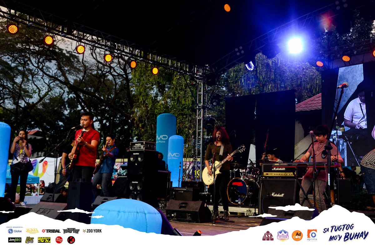 UP_Fair's tweet image. Simple nga ba talaga ang pag-ibig? Tara na rito sa #CosmosUPFairFriday at pakinggan ang awit ng @406Unit para malaman ang kasagutan!

#MissionCosmos #CosmicEncounters
#UPFair2018 #SaTugtogMoyBuhay