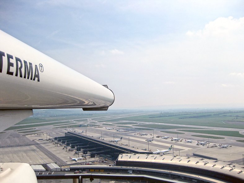 Terma_Global's tweet photo. Did you know that Terma is a world leader in #airport ground surveillance? Our airport surface movement radars secure safe transportation of passengers and cargo from the time the aircraft has landed until is it safely parked and ready to unload https://t.co/QwdF6iDral #SCANTER https://t.co/c5IuBkZAtK