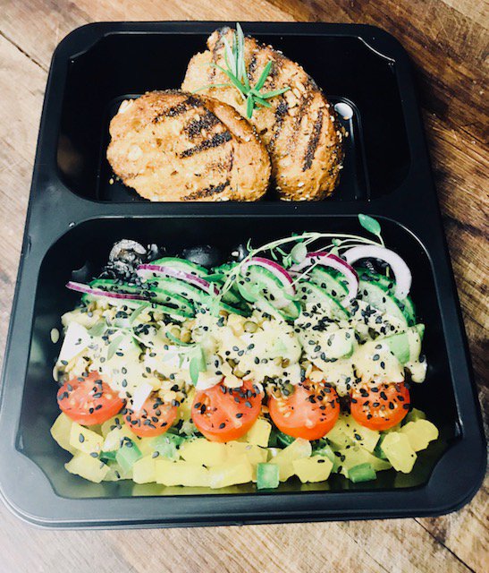 Want to enjoy #healthy food without hassle at your workplace, event or party? Let us cater - call us on 02380 558 601 to order! 
*Please order 24 hours in advance, £25 minimum order.
fit-chefs.co.uk #Southampton #EatClean