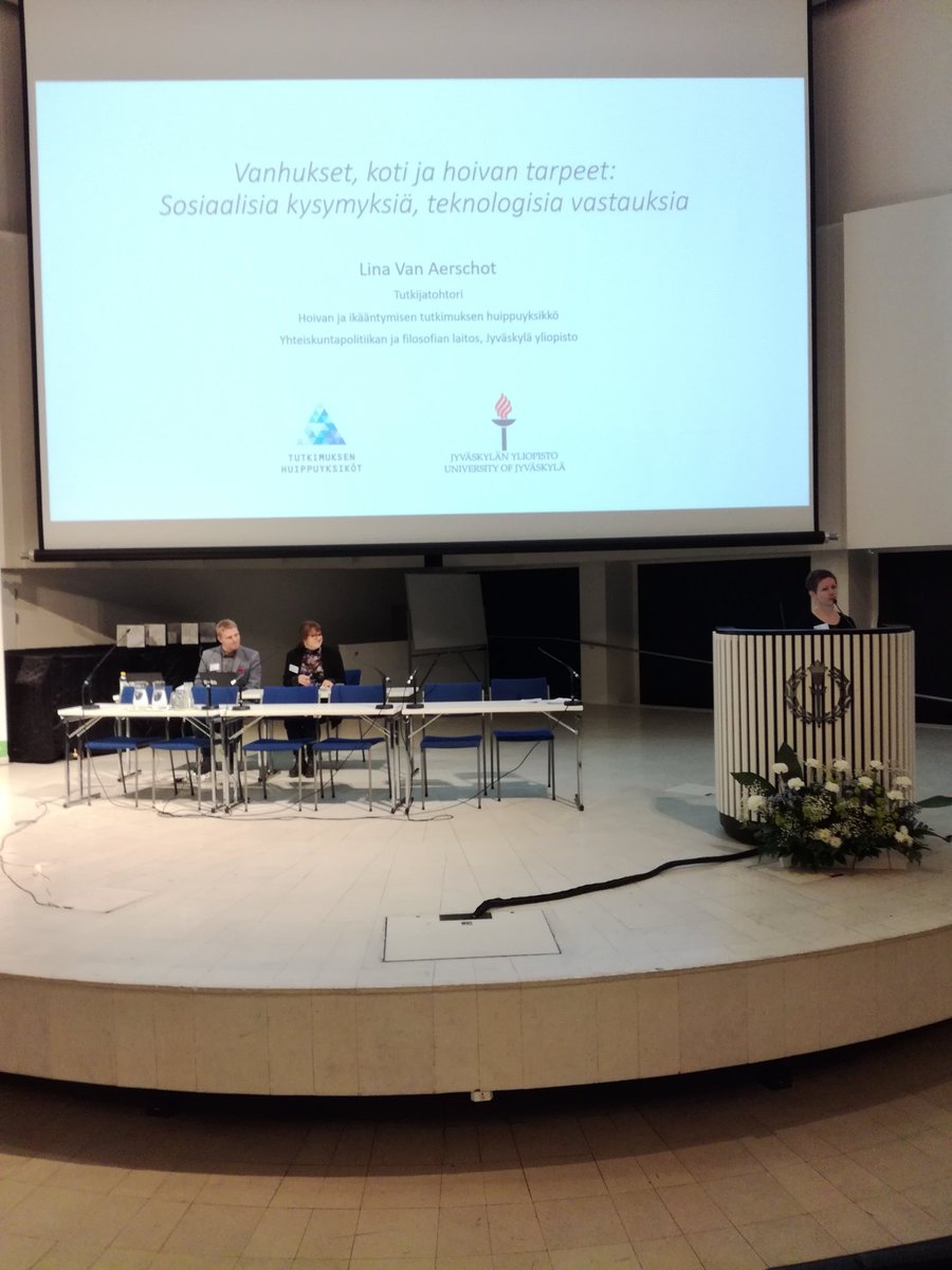 Perjantain keynote-puheenvuoron pitää YTT Lina Van Aerschot Jyväskylän yliopistosta. Puheenvuoron aiheena "Vanhukset, koti ja hoivan tarpeet: sosiaalisia kysymyksiä, teknologisia vastauksia". #sttp2018