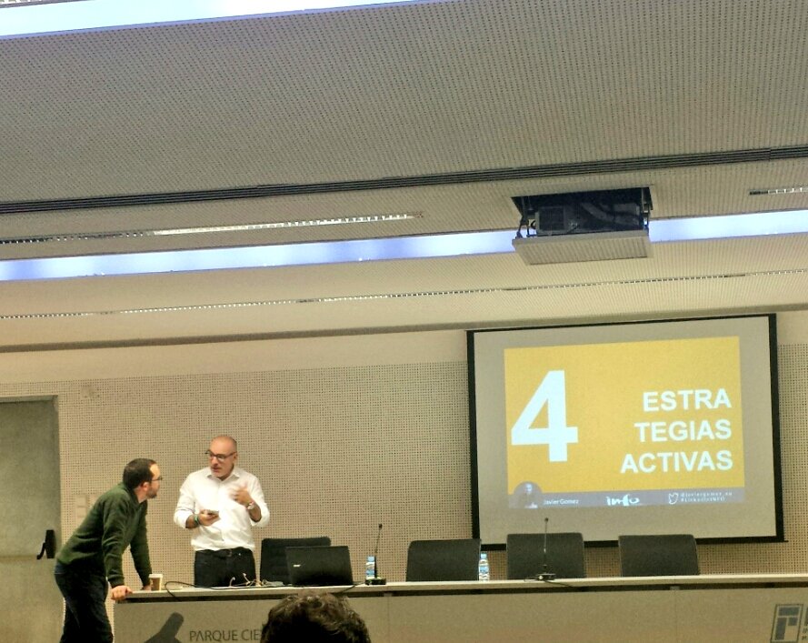 digitalDotSL's tweet photo. Si no tienes #LinkedIn ya estás tardando en crearte un perfil.10 millones de usuarios en #España quieren conocerte. #linkedinInfo
@javiergomez_eu @infoRMurcia https://t.co/w96m4msNUm