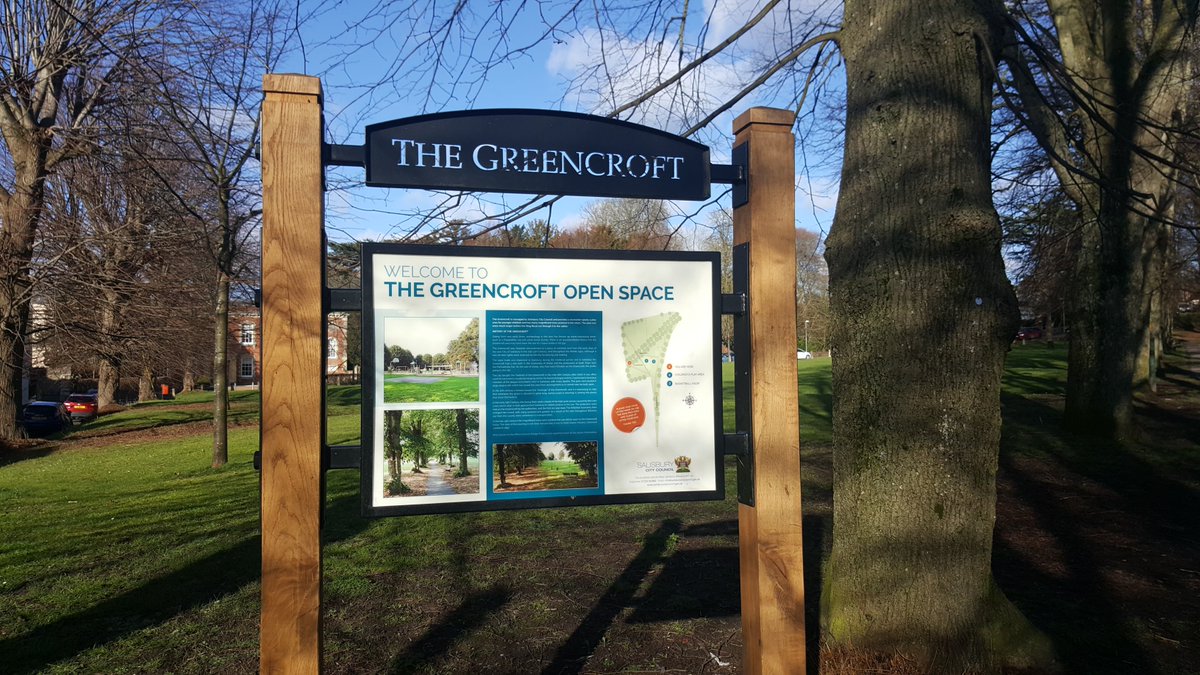 SalisburyCC's tweet photo. Our team have done a great job removing the graffiti off this sign #CleanUpSalisbury #CleanUpWilts https://t.co/QTcVe13nqI