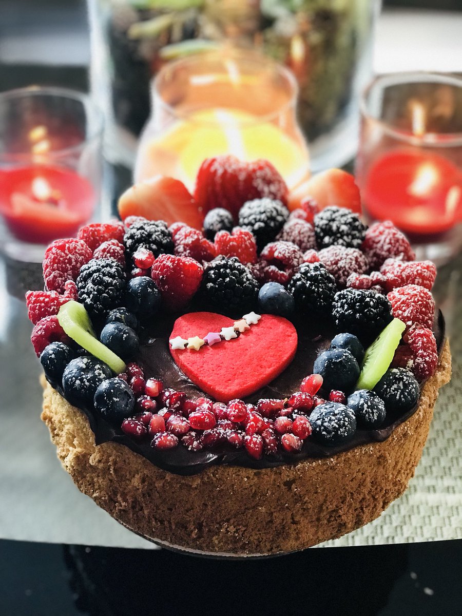 ArtSaima's tweet photo. Saima’s Seeet Art will be in Whitgift Centre on 17th and 18th, selling its scrumptious Cupcakes low Sugar Cakes also taking orders for celebration cakes 🍰 @THeathChronicle @Suziewoos1 @Xpert_SM @cultureCR7 @grahamm118 @SanyulaKabisa @BarePRuk @CoversureC @CarolSquires6 https://t.co/0uTBfHfe0d
