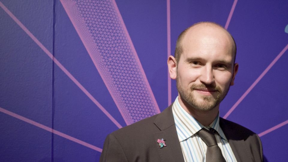 HallamUniNews's tweet photo. Prof. David James (@DavidJamesPhD), director of @SportsEngineers spoke to several BBC radio stations yesterday following #DomParsons' bronze medal in the skeleton at #WinterOlympics2018 about tech in sport. You can listen to the interviews here: https://t.co/rLwBFlkUum🥉 https://t.co/nne57WqN2h