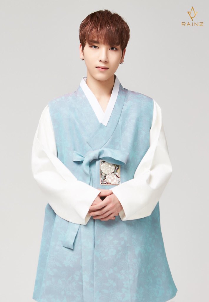 juwontakpics's tweet photo. happy chinese new year everyone! 🎉🎉🎉

새해 복 많이 받으세요!!

[#원탁 #주원탁 #레인즈 #WONTAK #RAINZ]♡ https://t.co/w0m1db4qnU