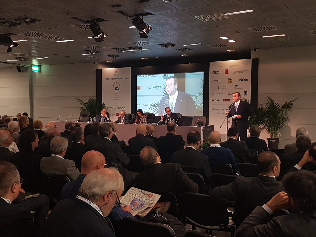 L'intervento del Presidente Marco Bonometti alle #Assise2018 di <a href="/Confindustria/">Confindustria</a>: realizzare un vero piano di politica industriale per lo sviluppo del Paese #infrastrutture #semplificazione #credito #formazione #innovazione