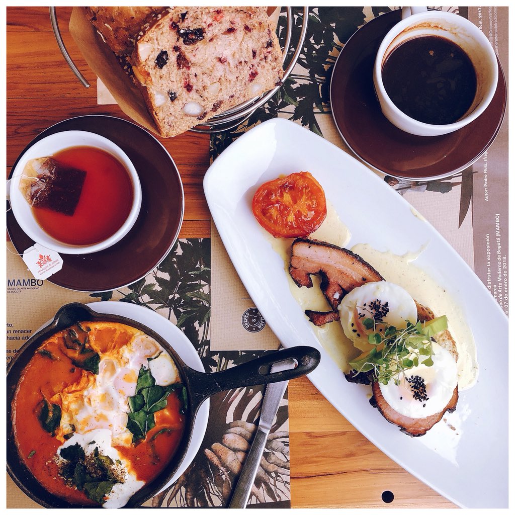 Mi recomendación de desayuno en <a href="/crepesywaffles/">Crepes & Waffles</a> para no comer siempre en casa 🏠! 👌😊 instagram.com/p/BfPCHelH4HN/