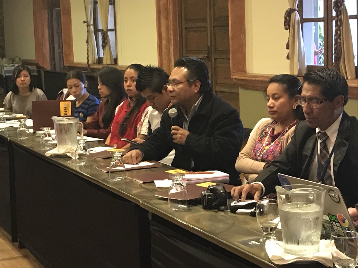 Comunicadores de Sacatepequez compartiendo Mesa Intersectorial Gobernanza de Internet Sacatepequez #DemosTics <a href="/EmbCanGuatemala/">Canadá en Guatemala</a>