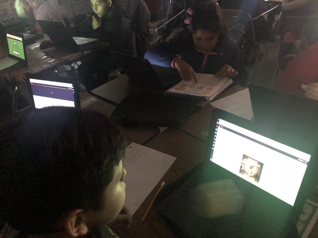 pilguerra's tweet image. Mr.Tovars 4th grade class enjoying Quizizz to practice Multiplication Facts #mathtech @cisdinsttech