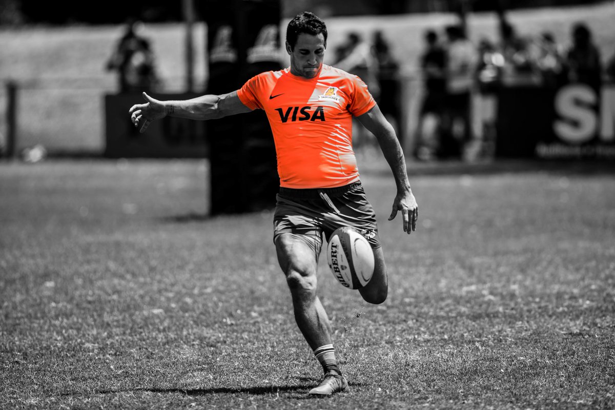 ImperialARG's tweet photo. En este comienzo de Super Rugby, ponemos la pelota a cargar, y cargamos de Imperial el freezer. 
💪🏉 #RecompensaImperial https://t.co/RXGf6Wef2E